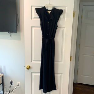 Back boutique jump suit size medium